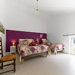 Hameau Grande Varenne - De Charme Avec Piscine Holiday home Charroux-d'Allier