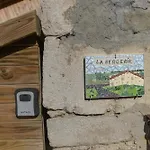 Holiday home Hameau Grande Varenne - De Charme Avec Piscine Charroux-d'Allier