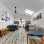 Holiday home Hameau Grande Varenne - De Charme Avec Piscine Charroux-d'Allier