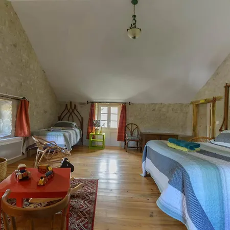 펜션 Hameau Grande Varenne - De Charme Avec Piscine *