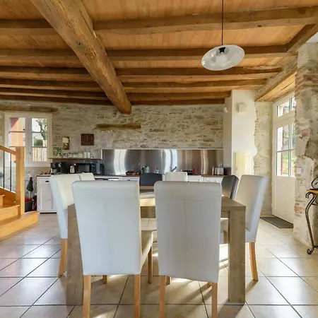 Hameau Grande Varenne - De Charme Avec Piscine *