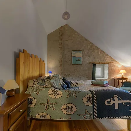 Hameau Grande Varenne - De Charme Avec Piscine Charroux-dʼAllier