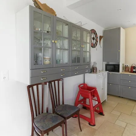 Hameau Grande Varenne - De Charme Avec Piscine 펜션