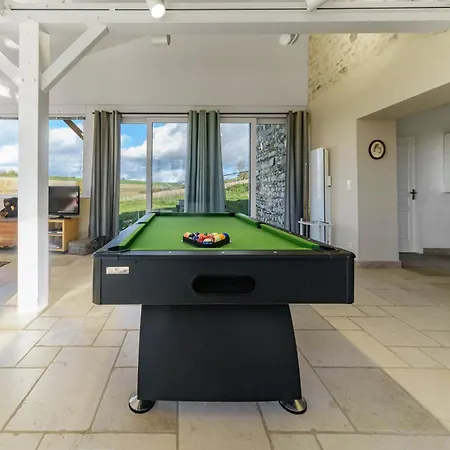 Hameau Grande Varenne - De Charme Avec Piscine 펜션 *